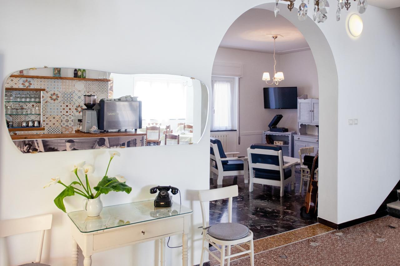B&B Hotel Costa Azzurra Spotorno Eksteriør bilde