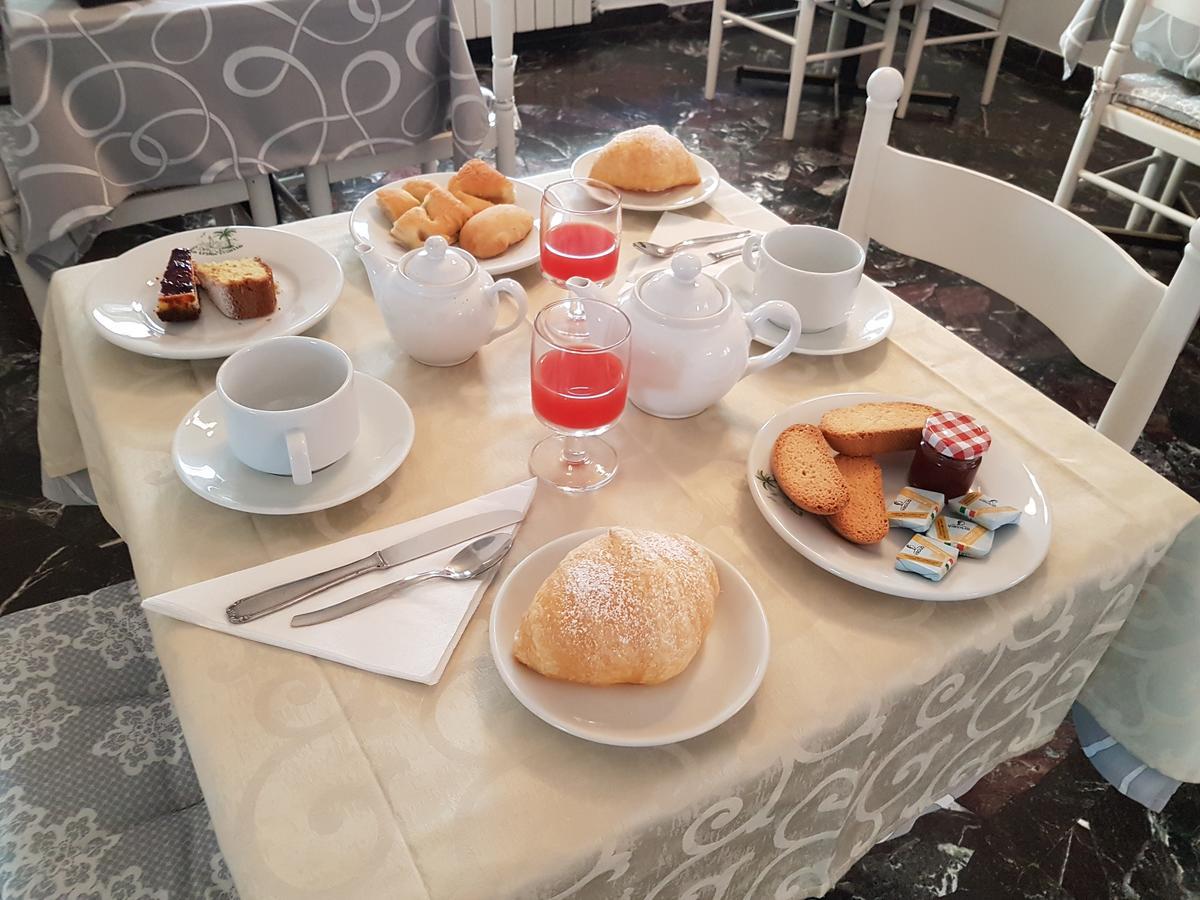 B&B Hotel Costa Azzurra Spotorno Eksteriør bilde