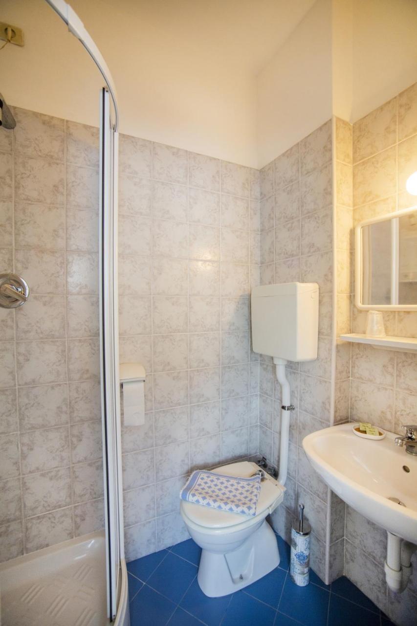B&B Hotel Costa Azzurra Spotorno Eksteriør bilde